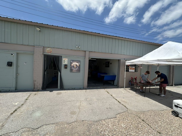 Exterior of Shaq’s Vegan Dogs in Oklahoma City near the Farmers Market area